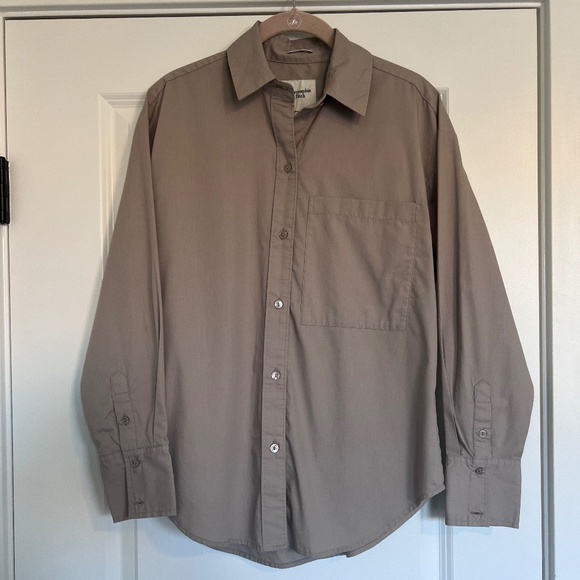 Abercrombie & Fitch Oversized Poplin Button-Up Shirt Size XXS Soft Camel - Picture 2 of 6